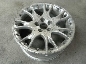 VOLVO GENUINE WHEEL RESTORER pict-4-1.before