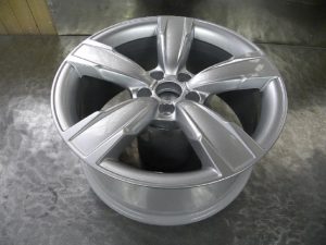 AUDI RESTORER pict-4-after(仕上塗装)