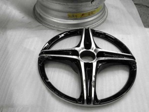 17インチアルミホイール修理 分解・ディスク修理