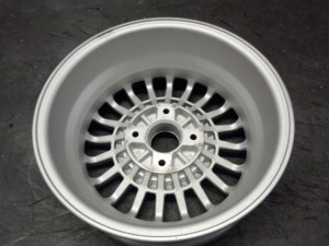 スカイライン純正洗浄・ﾌﾞﾗｽﾄ(裏)