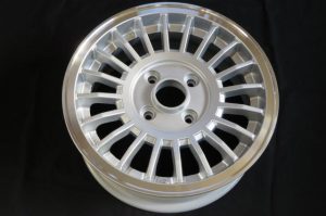 RD30 5-after(ﾘﾑ部ﾀﾞｲﾔﾓﾝﾄﾞｶｯﾄ加工・ﾃﾞｨｽｸ部ｼﾙﾊﾞｰ塗装)