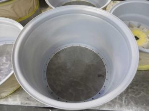 FERRARI F40 pict-5-下地処理(裏ﾘﾑ)