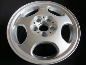 ﾍﾞﾝﾂ純正16ｲﾝﾁ ﾚｽﾄｱ pict-4-after(ｼﾙﾊﾞｰ仕上)