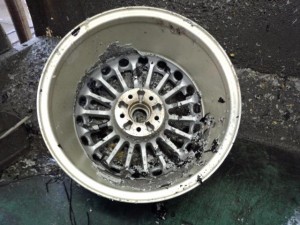 ﾗﾝﾁｱﾃﾞﾙﾀ純正16ｲﾝﾁ ﾚｽﾄｱ pict-2-塗装全剥離2