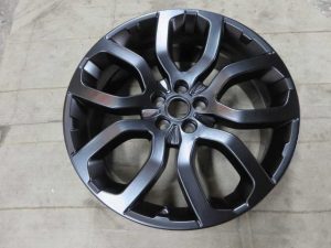 ﾗﾝﾄﾞﾛｰﾊﾞｰ純正ﾘﾒｲｸ pict-4-after(半艶消し黒→ﾎｲｰﾙｺｰﾄ)