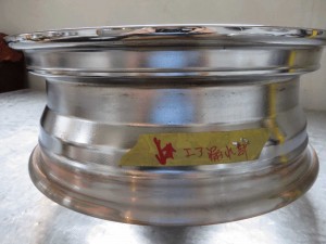 クロームメッキホイールエアー漏れ修理 after(ｸﾘﾔｰ塗装)