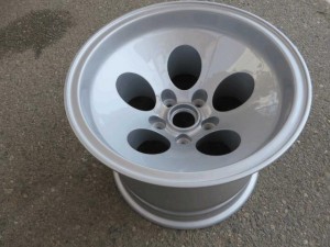 Lamborghini Countach LP400S用マグネシウムホイールbefore01