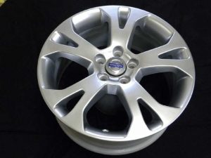 VOLVO GENUINE WHEEL RESTORER pict-4-after(上塗仕上塗装)