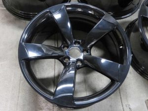 AUDI GENUINE WHEEL RESTORER pict-３‐粉体塗装