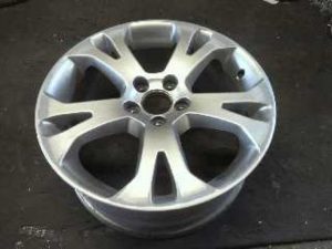 VOLVO GENUINE WHEEL RESTORER pict-1-before